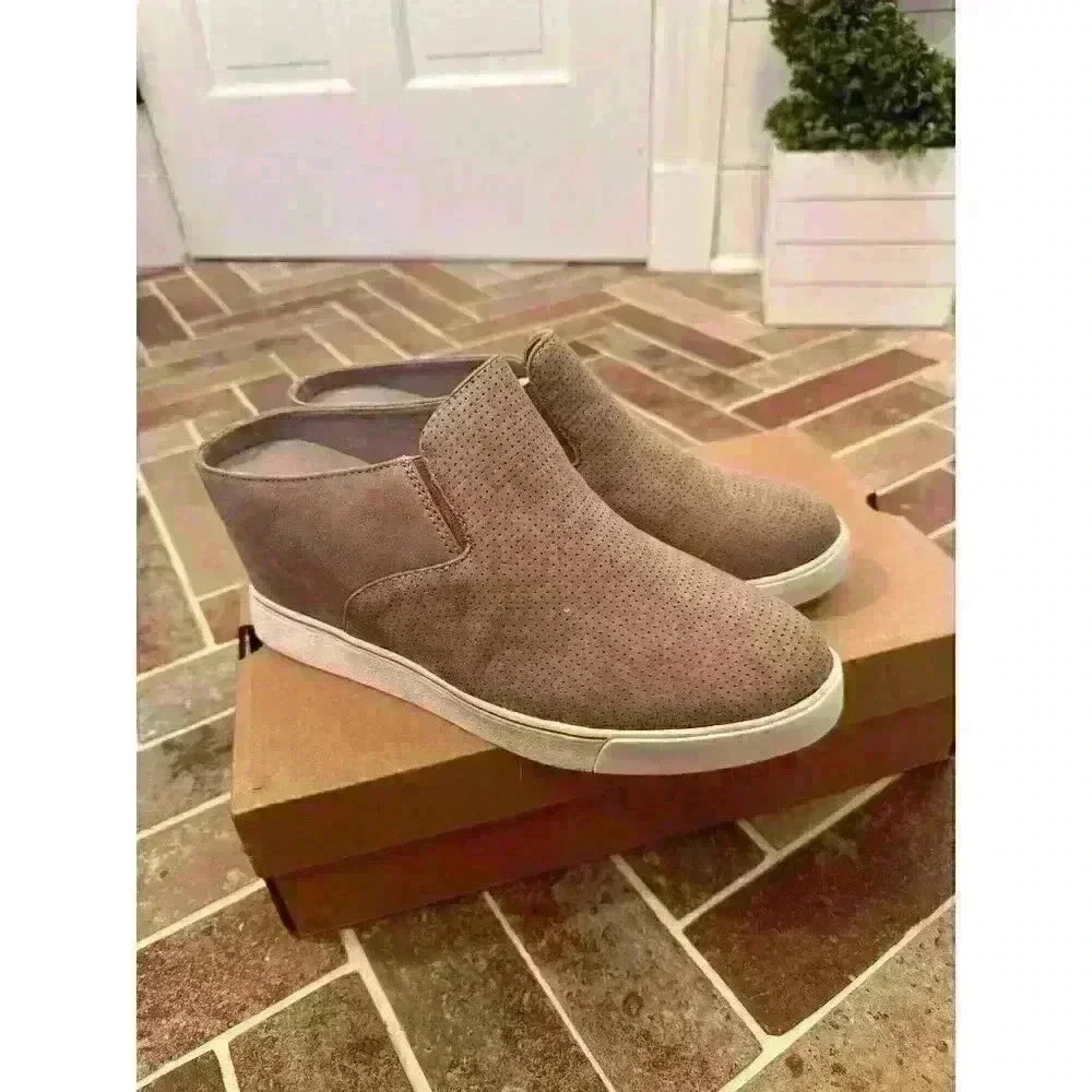Sugar‎ Taupe Platform Slip on Sneakers size 10 NWB